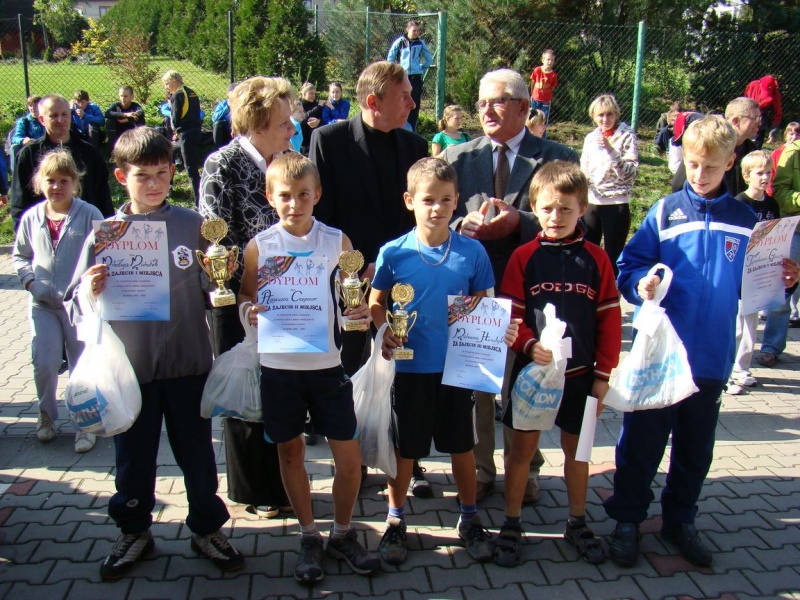 Zdjęcie w galerii na portalu naszwodzislaw.com: Bieg uliczny w słusznej sprawie wiadomości z regionu