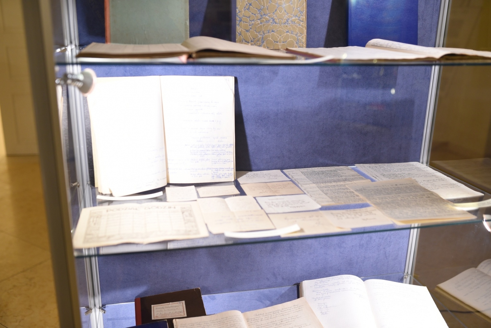 Zdjęcie w galerii na portalu naszwodzislaw.com: Jubileusz wodzisławskiej SP1 podsumowany [FOTO] wiadomości z regionu