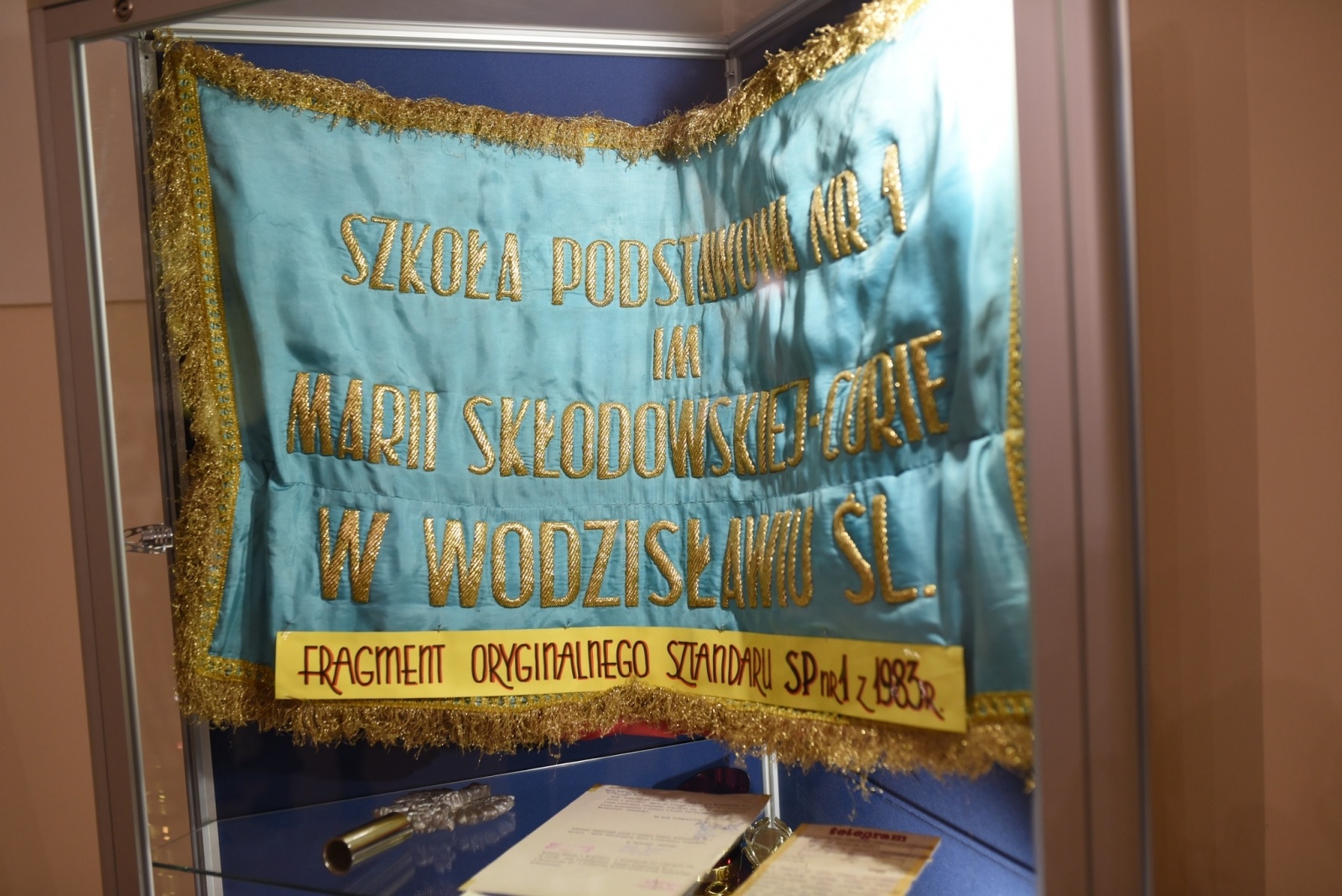 Zdjęcie w galerii na portalu naszwodzislaw.com: Jubileusz wodzisławskiej SP1 podsumowany [FOTO] wiadomości z regionu