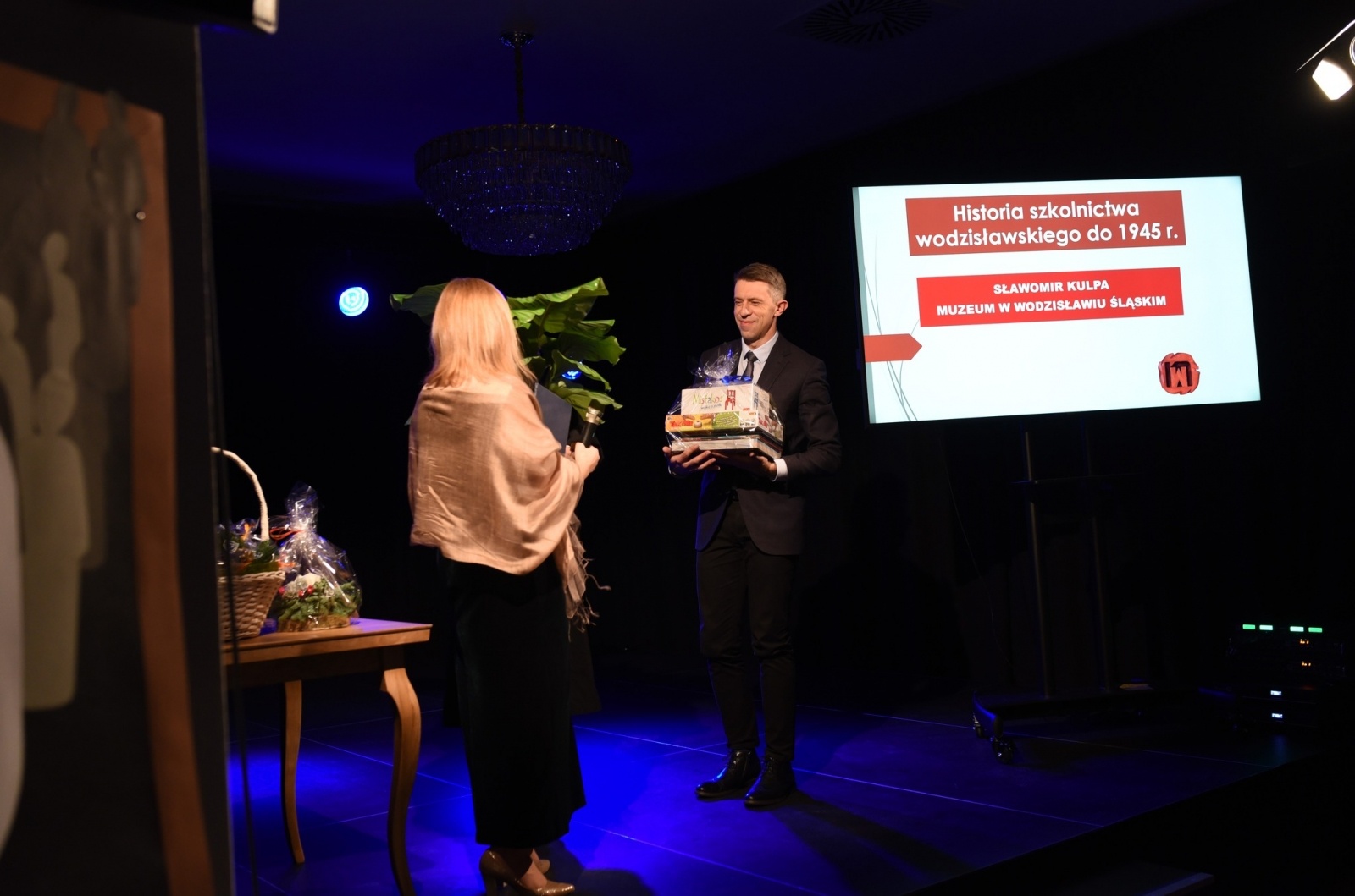 Zdjęcie w galerii na portalu naszwodzislaw.com: Jubileusz wodzisławskiej SP1 podsumowany [FOTO] wiadomości z regionu