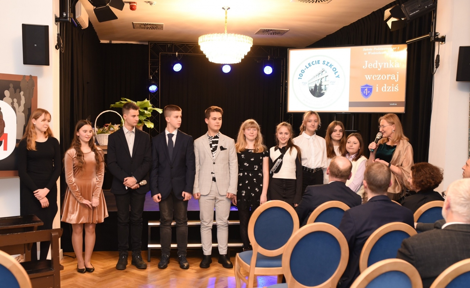 Zdjęcie w galerii na portalu naszwodzislaw.com: Jubileusz wodzisławskiej SP1 podsumowany [FOTO] wiadomości z regionu