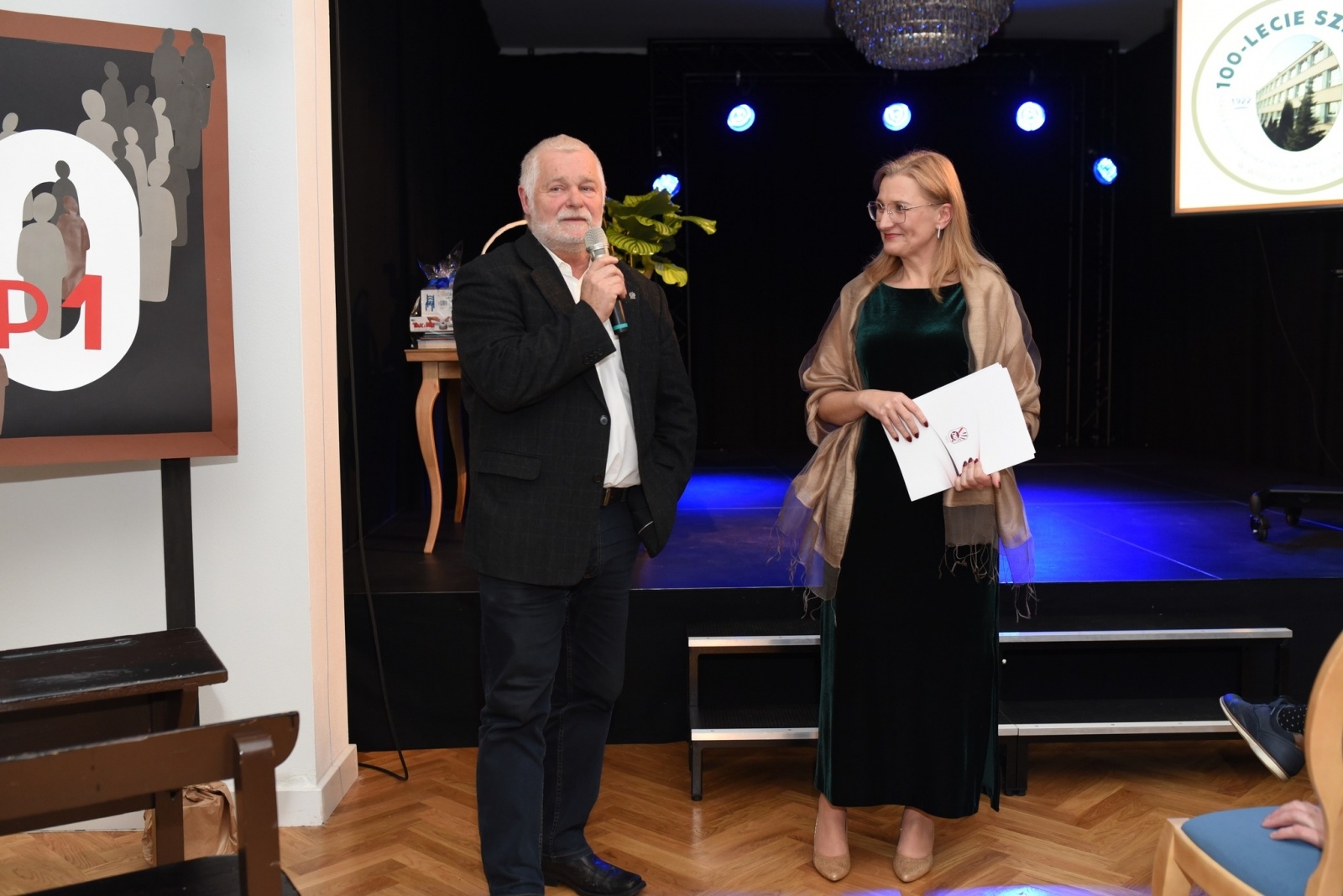 Zdjęcie w galerii na portalu naszwodzislaw.com: Jubileusz wodzisławskiej SP1 podsumowany [FOTO] wiadomości z regionu