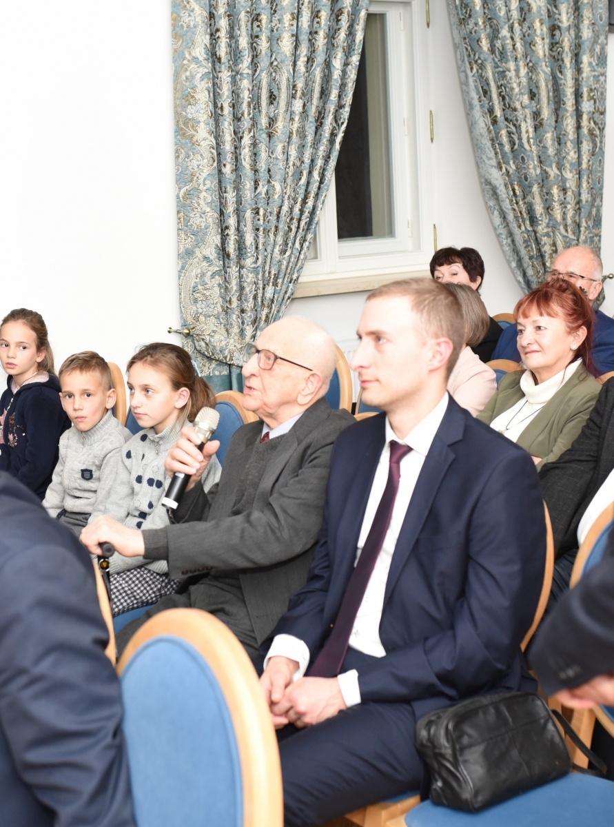 Zdjęcie w galerii na portalu naszwodzislaw.com: Jubileusz wodzisławskiej SP1 podsumowany [FOTO] wiadomości z regionu