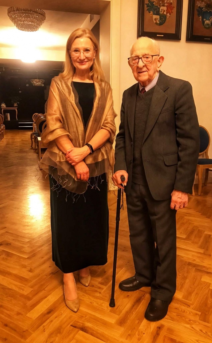 Zdjęcie w galerii na portalu naszwodzislaw.com: Jubileusz wodzisławskiej SP1 podsumowany [FOTO] wiadomości z regionu