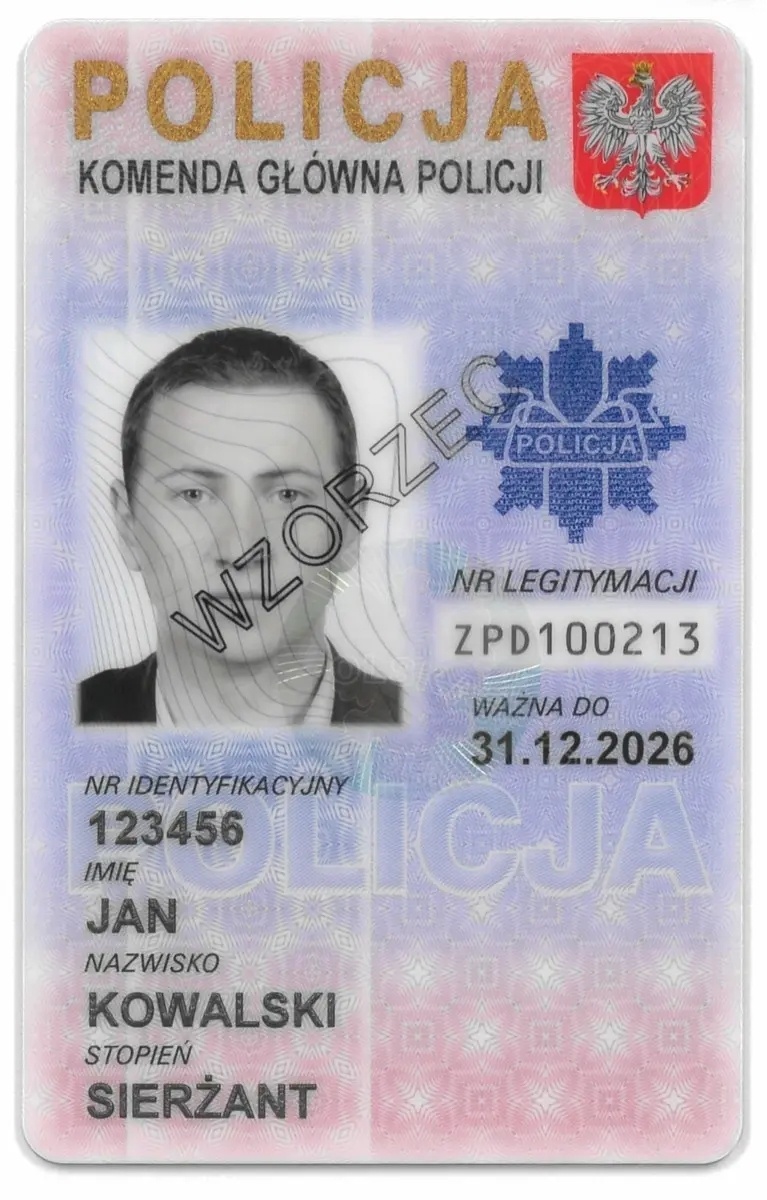 Zdjęcie w galerii na portalu naszwodzislaw.com: Taką legitymację powinien okazać w tym roku policjant wiadomości z regionu