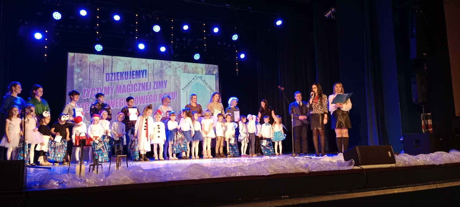 Zdjęcie w galerii na portalu naszwodzislaw.com: Magiczna zima w Pszowie wiadomości z regionu