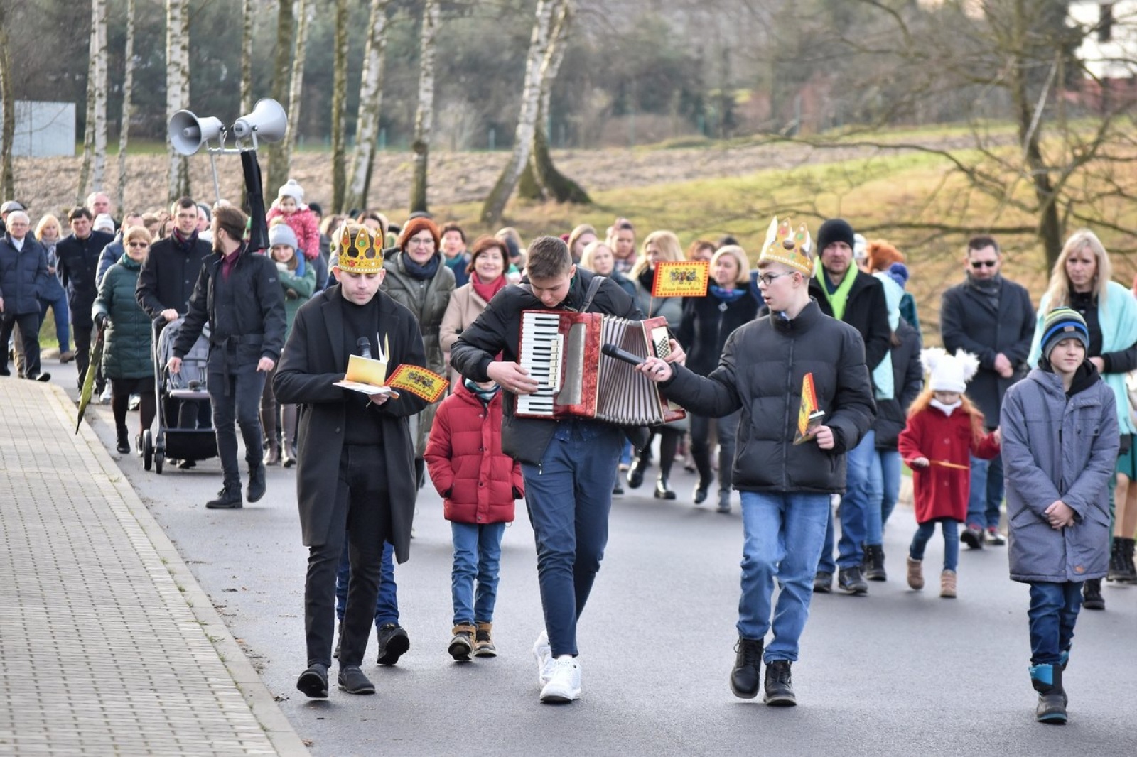 Zdjęcie w galerii na portalu naszwodzislaw.com: Orszak Trzech Króli w Skrbeńsku [FOTO] wiadomości z regionu