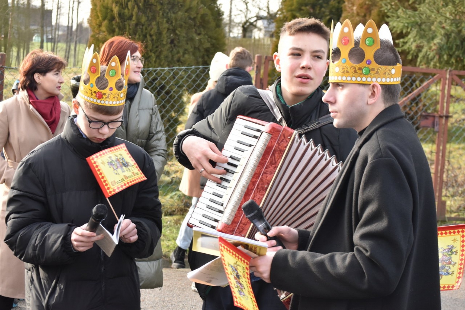 Zdjęcie w galerii na portalu naszwodzislaw.com: Orszak Trzech Króli w Skrbeńsku [FOTO] wiadomości z regionu