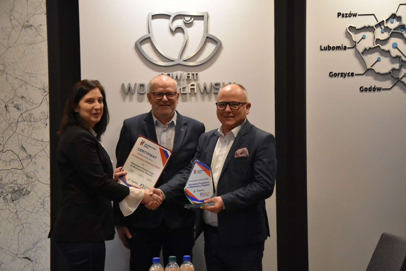 Zdjęcie w galerii na portalu naszwodzislaw.com: Wodzisławskie starostwo z tytułem Innowacyjna Instytucja 2022 wiadomości z regionu