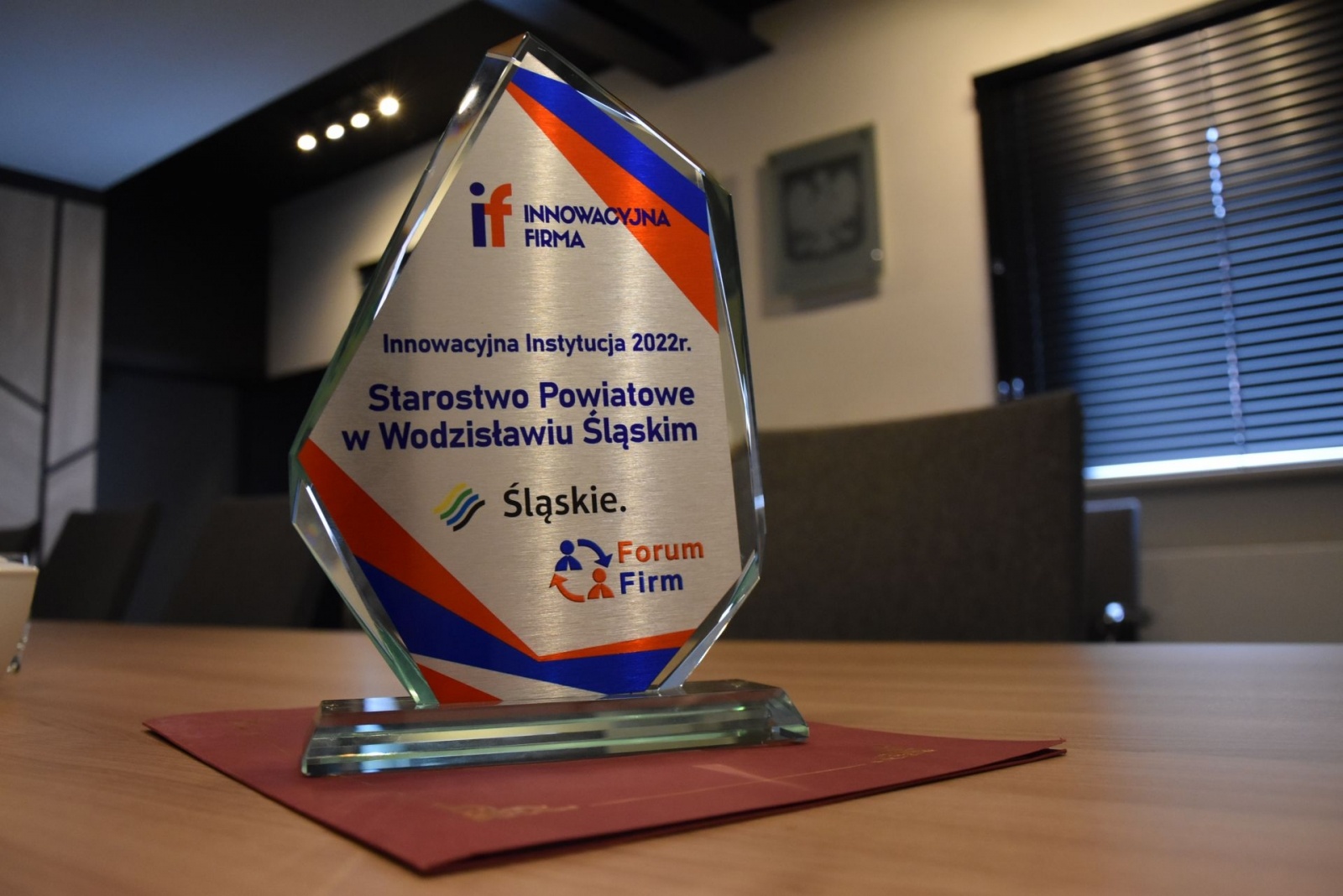 Zdjęcie w galerii na portalu naszwodzislaw.com: Wodzisławskie starostwo z tytułem Innowacyjna Instytucja 2022 wiadomości z regionu