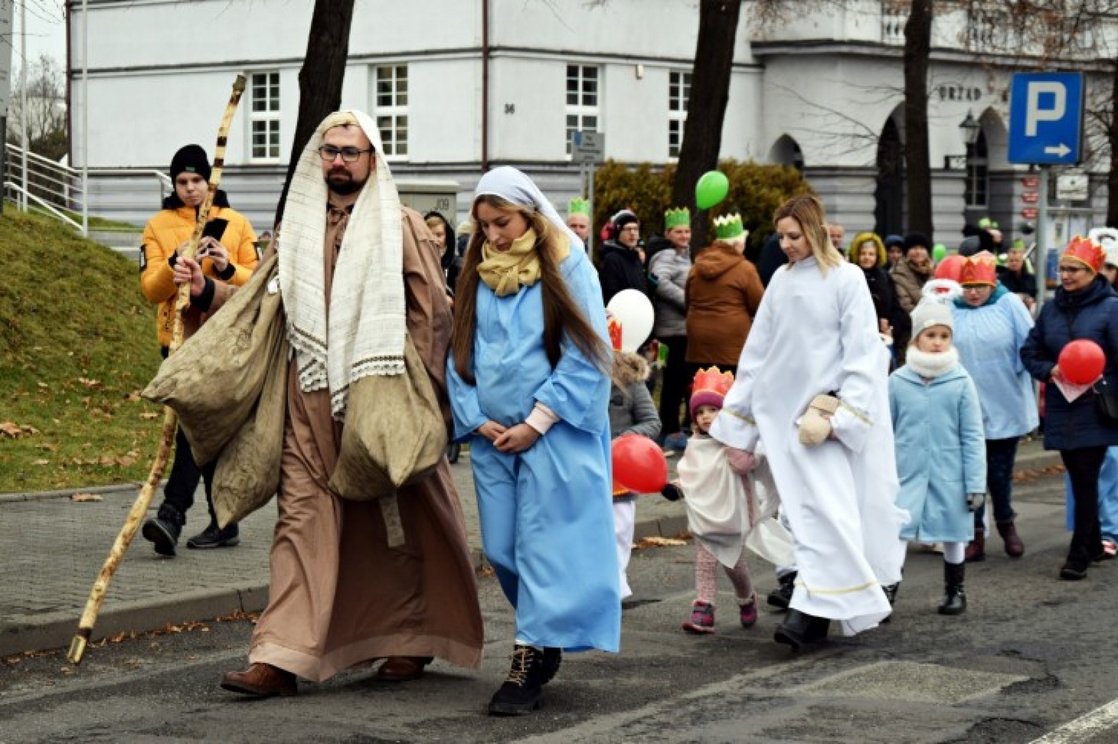 Zdjęcie w galerii na portalu naszwodzislaw.com: Orszak Trzech Króli w Rydułtowach [FOTO] wiadomości z regionu