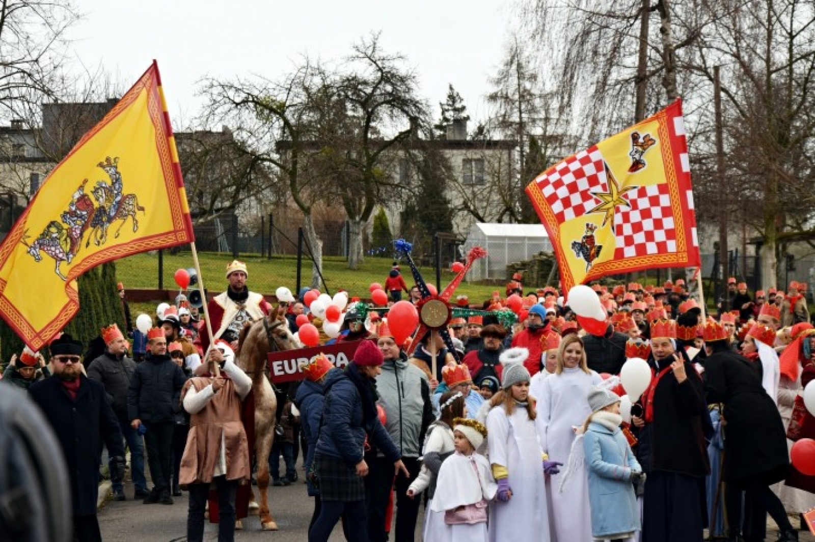 Zdjęcie w galerii na portalu naszwodzislaw.com: Orszak Trzech Króli w Rydułtowach [FOTO] wiadomości z regionu