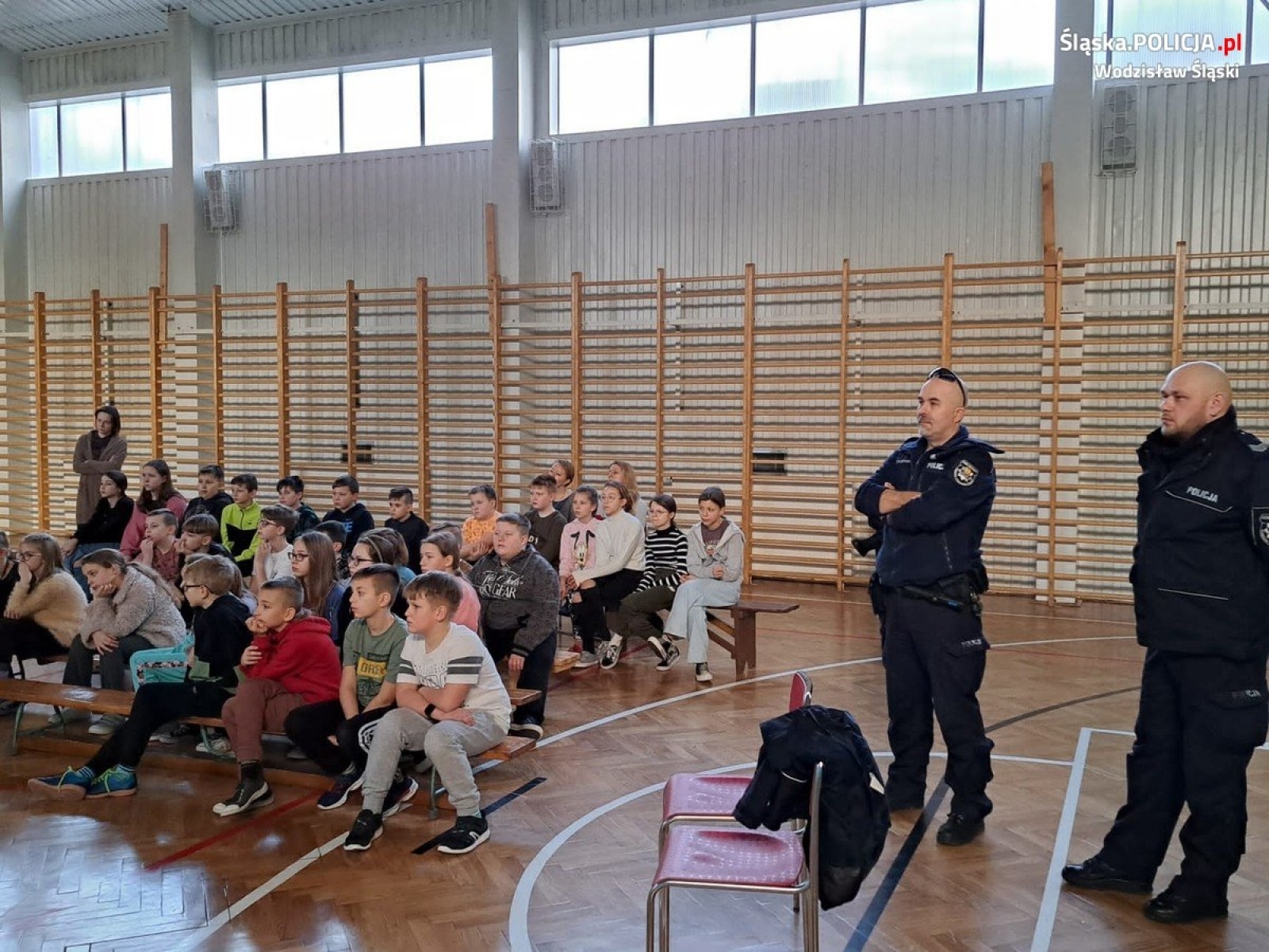 Zdjęcie w galerii na portalu naszwodzislaw.com: Jak zachować się w sytuacji kryzysowej? Uczniowie SP5 już wiedzą wiadomości z regionu