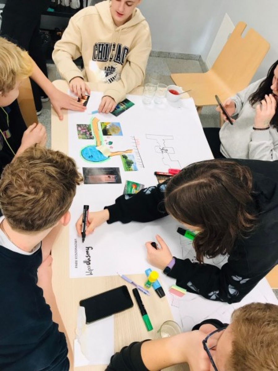 Zdjęcie w galerii na portalu naszwodzislaw.com: Rydułtowy. Z młodzieżą o zmianach klimatu wiadomości z regionu