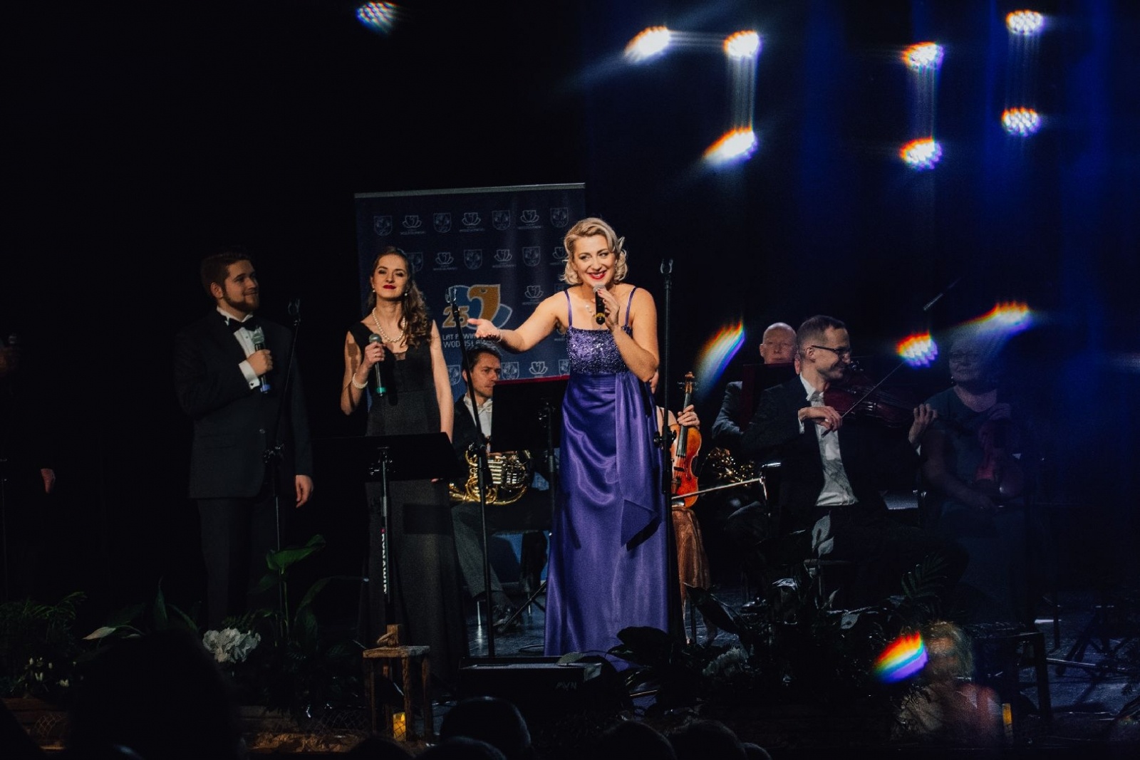 Zdjęcie w galerii na portalu naszwodzislaw.com: 25-lecie Powiatu Wodzisławskiego. Koncertowy początek roku [FOTO] wiadomości z regionu