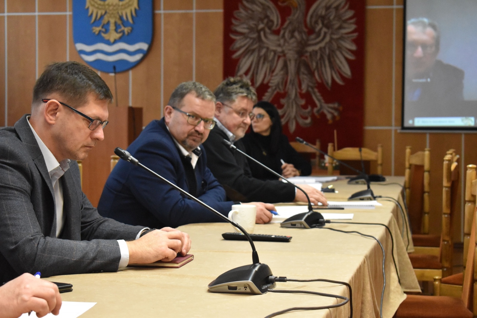 Zdjęcie w galerii na portalu naszwodzislaw.com: Gmina Godów sprzeciwia się nowym propozycjom budowy linii kolejowej CPK wiadomości z regionu