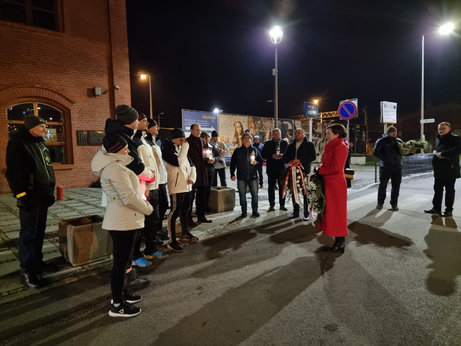 Zdjęcie w galerii na portalu naszwodzislaw.com: Maszerowali 15 godzin, by oddać hołd ofiarom Marszu Śmierci wiadomości z regionu