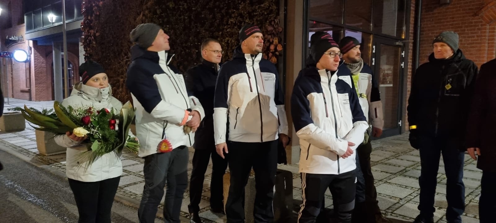 Zdjęcie w galerii na portalu naszwodzislaw.com: Maszerowali 15 godzin, by oddać hołd ofiarom Marszu Śmierci wiadomości z regionu