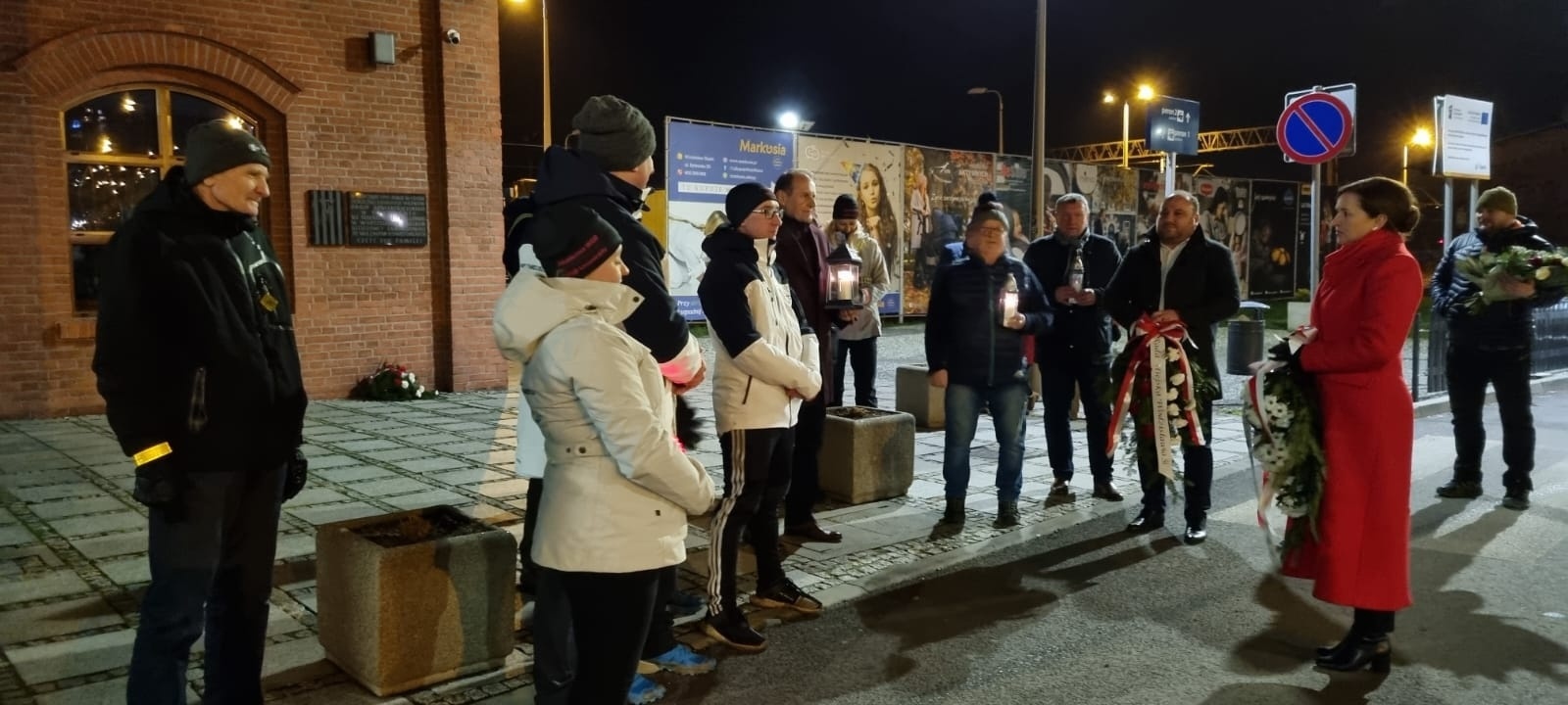 Zdjęcie w galerii na portalu naszwodzislaw.com: Maszerowali 15 godzin, by oddać hołd ofiarom Marszu Śmierci wiadomości z regionu