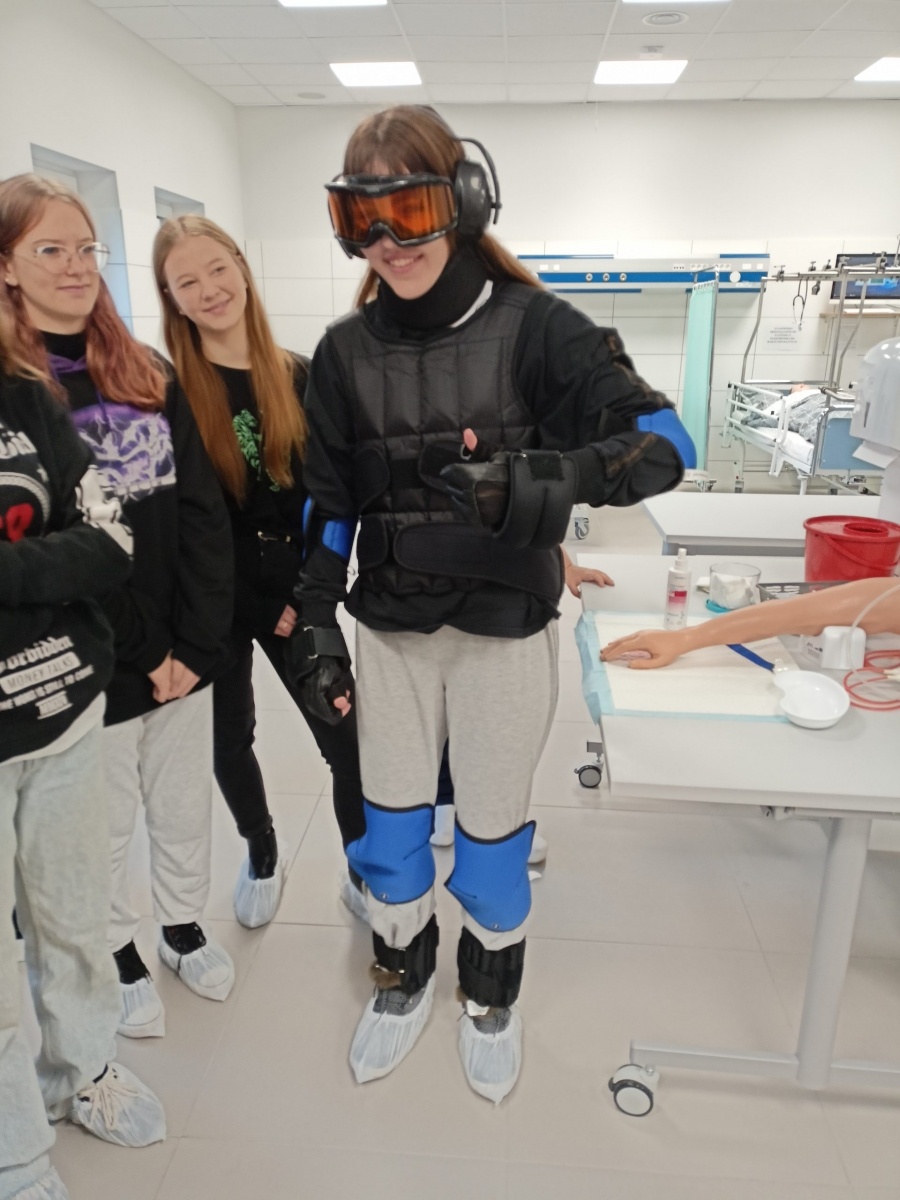 Zdjęcie w galerii na portalu naszwodzislaw.com: Uczniowie szkół średnich poznali MCSM w Raciborzu wiadomości z regionu