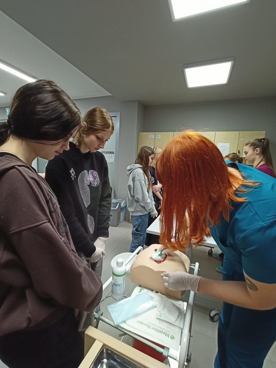 Zdjęcie w galerii na portalu naszwodzislaw.com: Uczniowie szkół średnich poznali MCSM w Raciborzu wiadomości z regionu