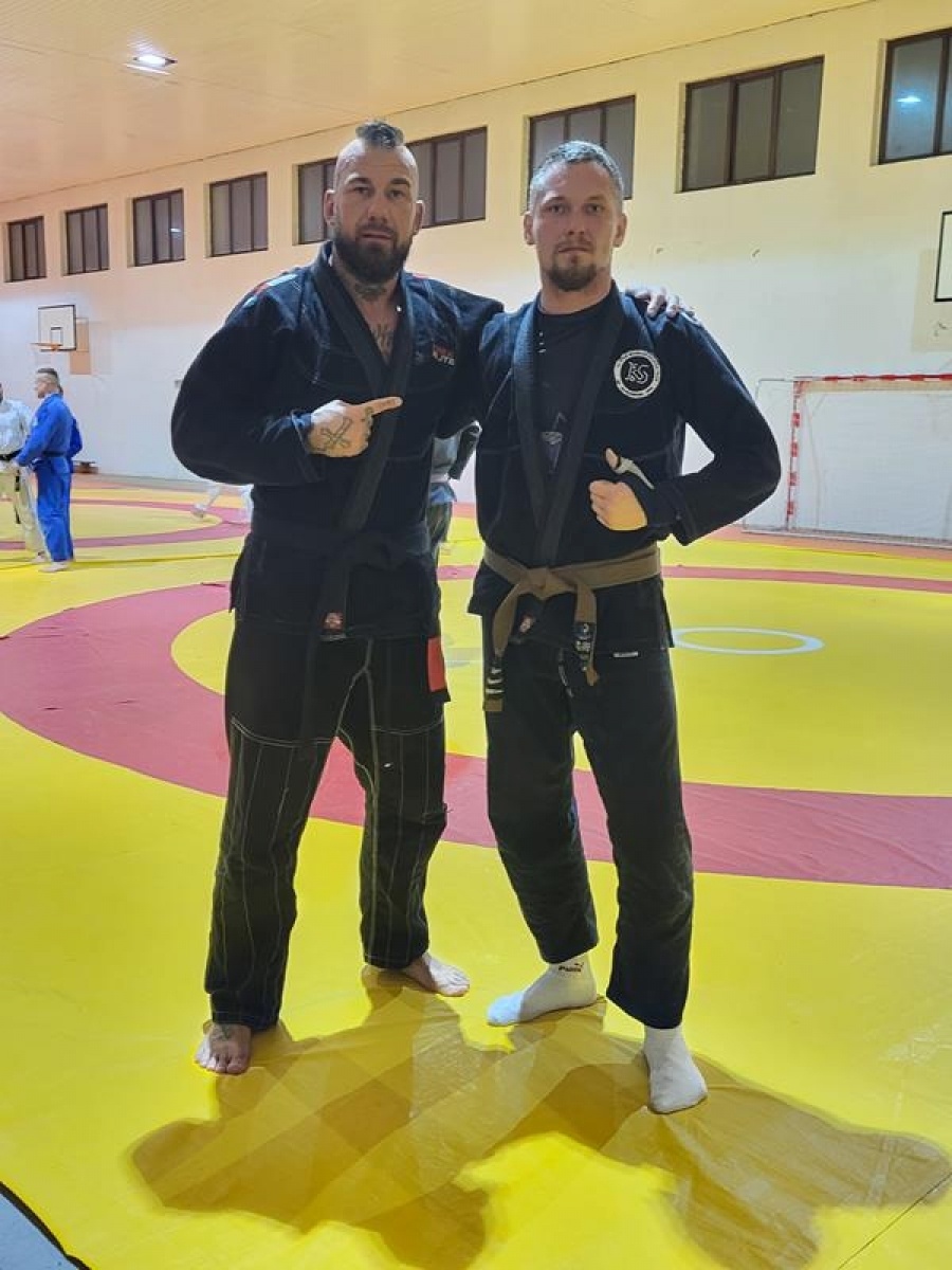 Zdjęcie w galerii na portalu naszwodzislaw.com: Krystian Stein promowany na czarny pas wiadomości z regionu