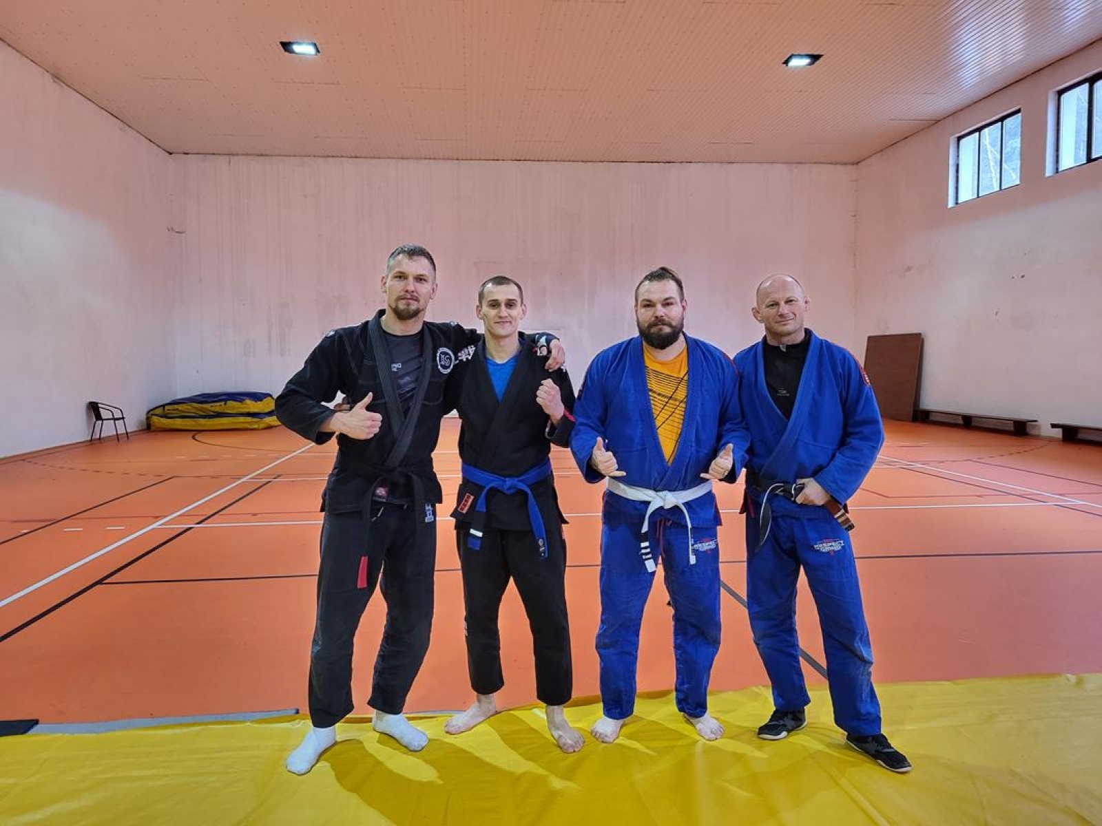 Zdjęcie w galerii na portalu naszwodzislaw.com: Krystian Stein promowany na czarny pas wiadomości z regionu