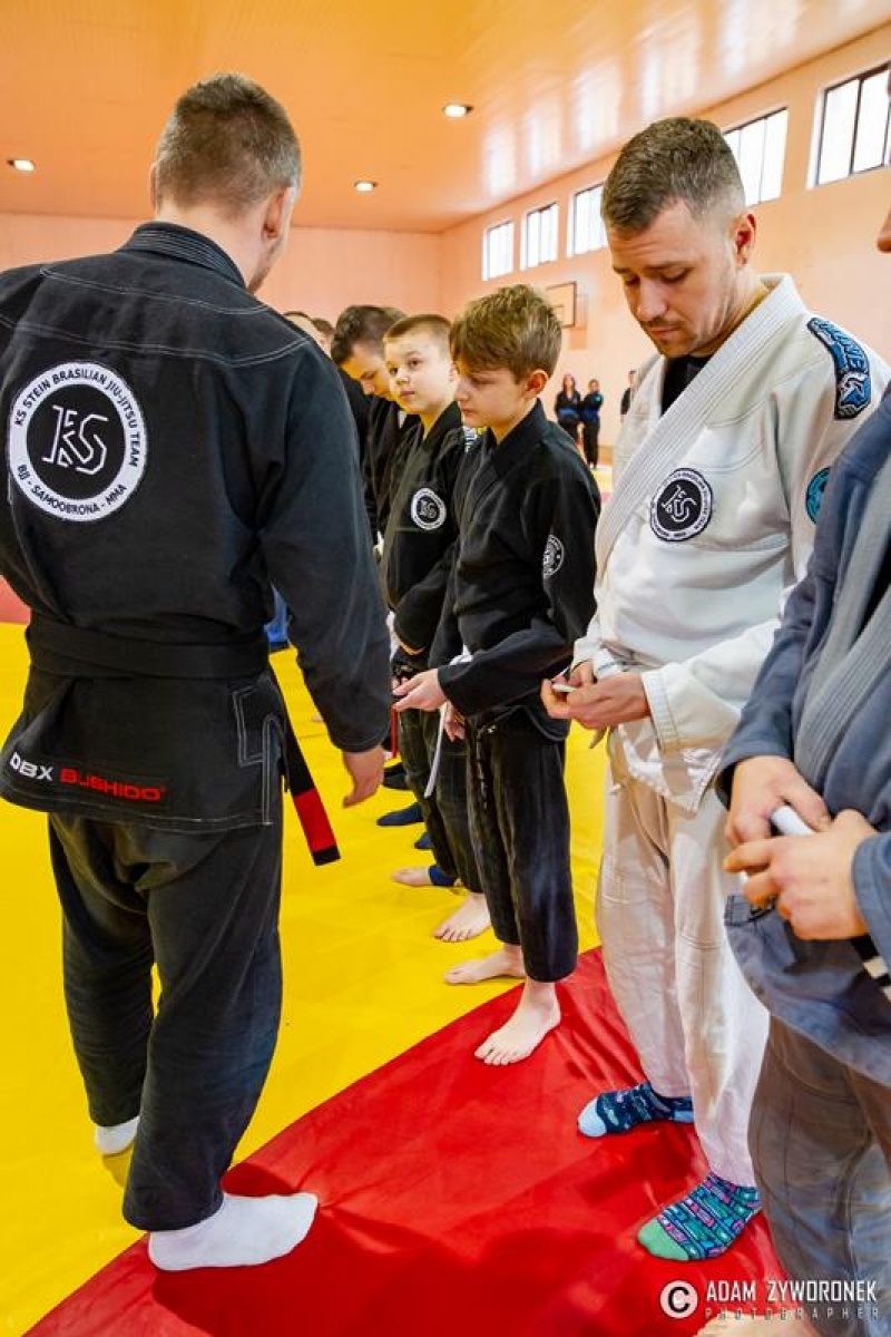 Zdjęcie w galerii na portalu naszwodzislaw.com: Krystian Stein promowany na czarny pas wiadomości z regionu