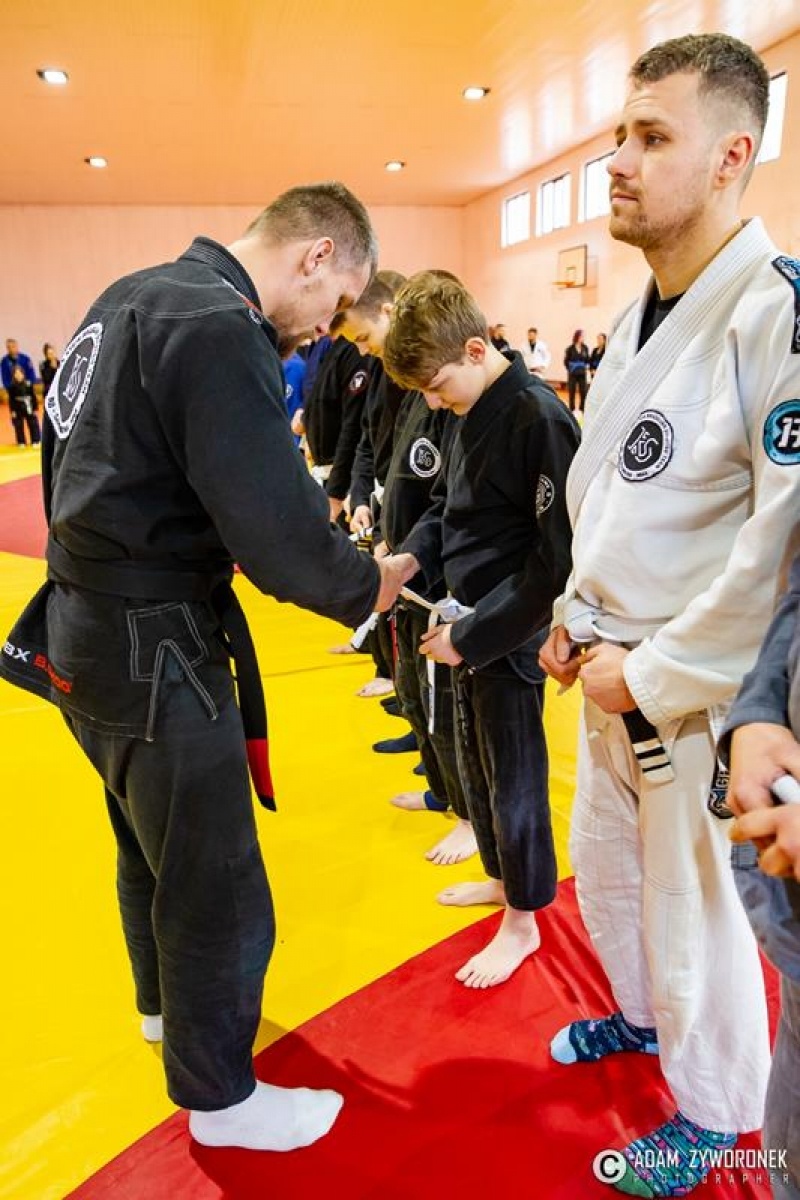 Zdjęcie w galerii na portalu naszwodzislaw.com: Krystian Stein promowany na czarny pas wiadomości z regionu