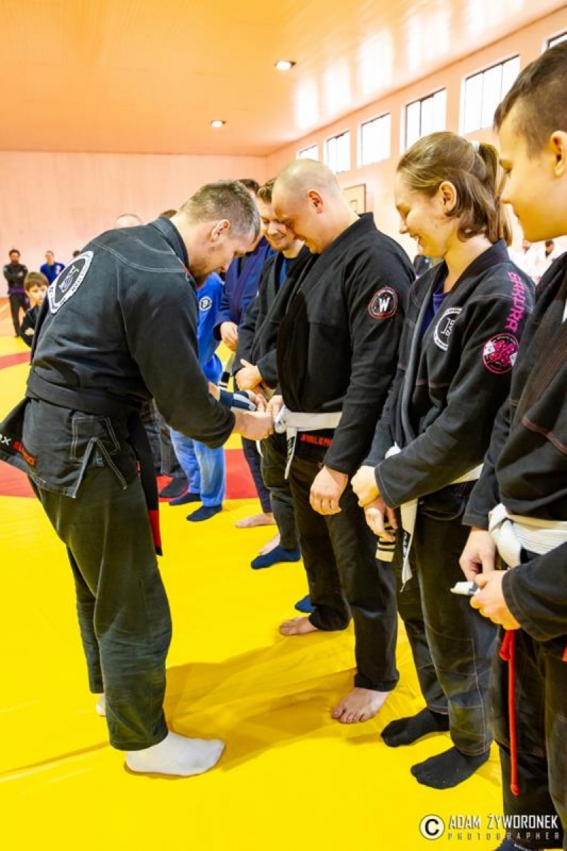 Zdjęcie w galerii na portalu naszwodzislaw.com: Krystian Stein promowany na czarny pas wiadomości z regionu