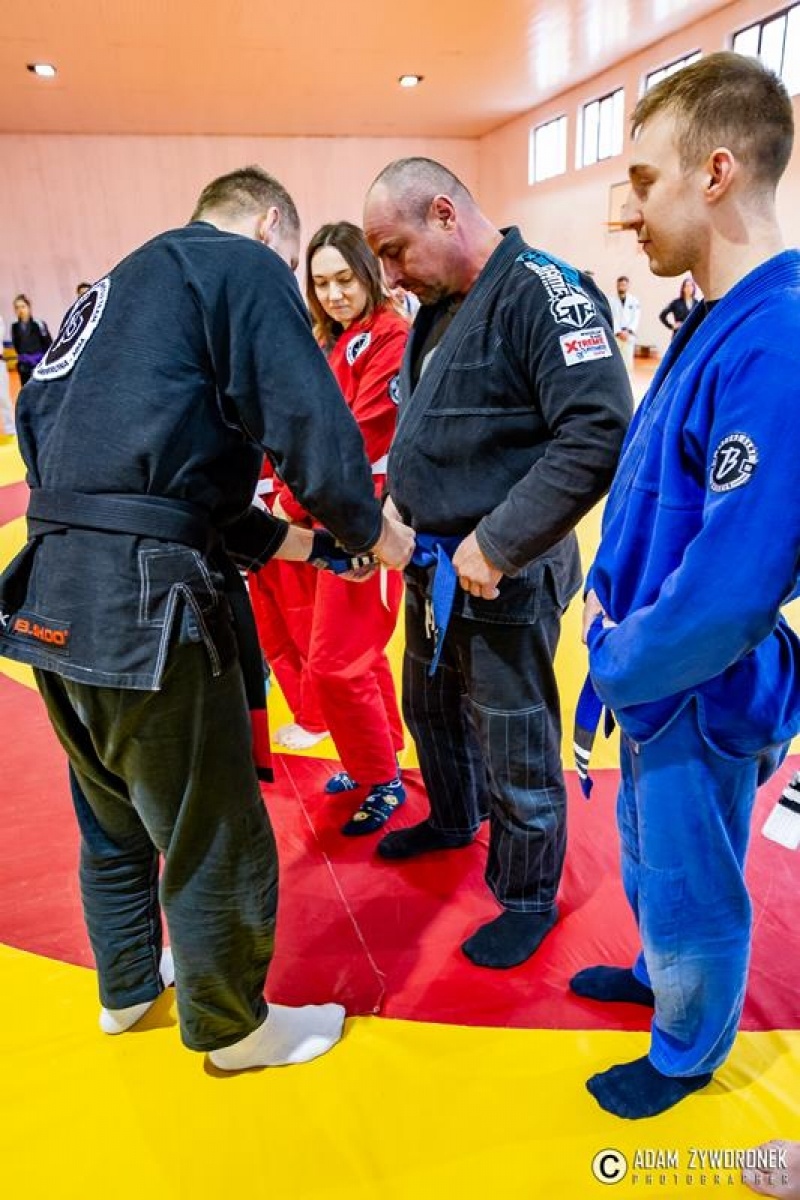 Zdjęcie w galerii na portalu naszwodzislaw.com: Krystian Stein promowany na czarny pas wiadomości z regionu