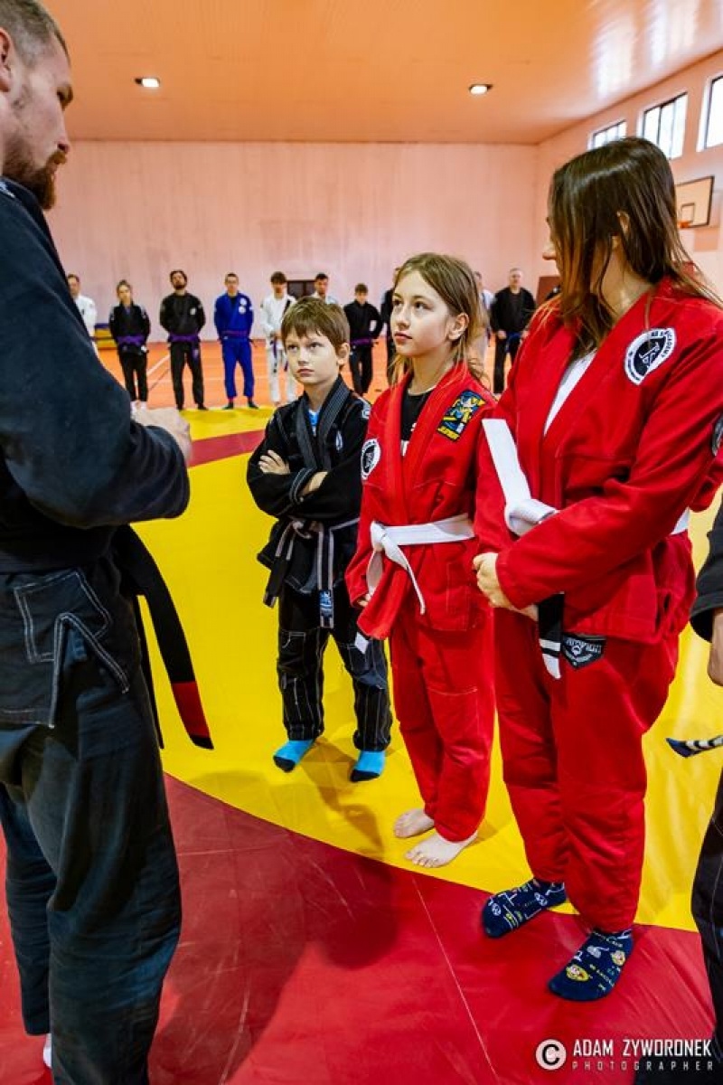 Zdjęcie w galerii na portalu naszwodzislaw.com: Krystian Stein promowany na czarny pas wiadomości z regionu