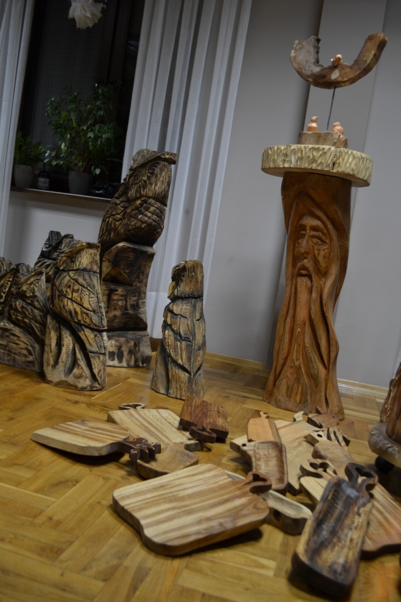 Zdjęcie w galerii na portalu naszwodzislaw.com: Wernisaż wystawy prac Bogumiły i Ireneusza Canibołów wiadomości z regionu