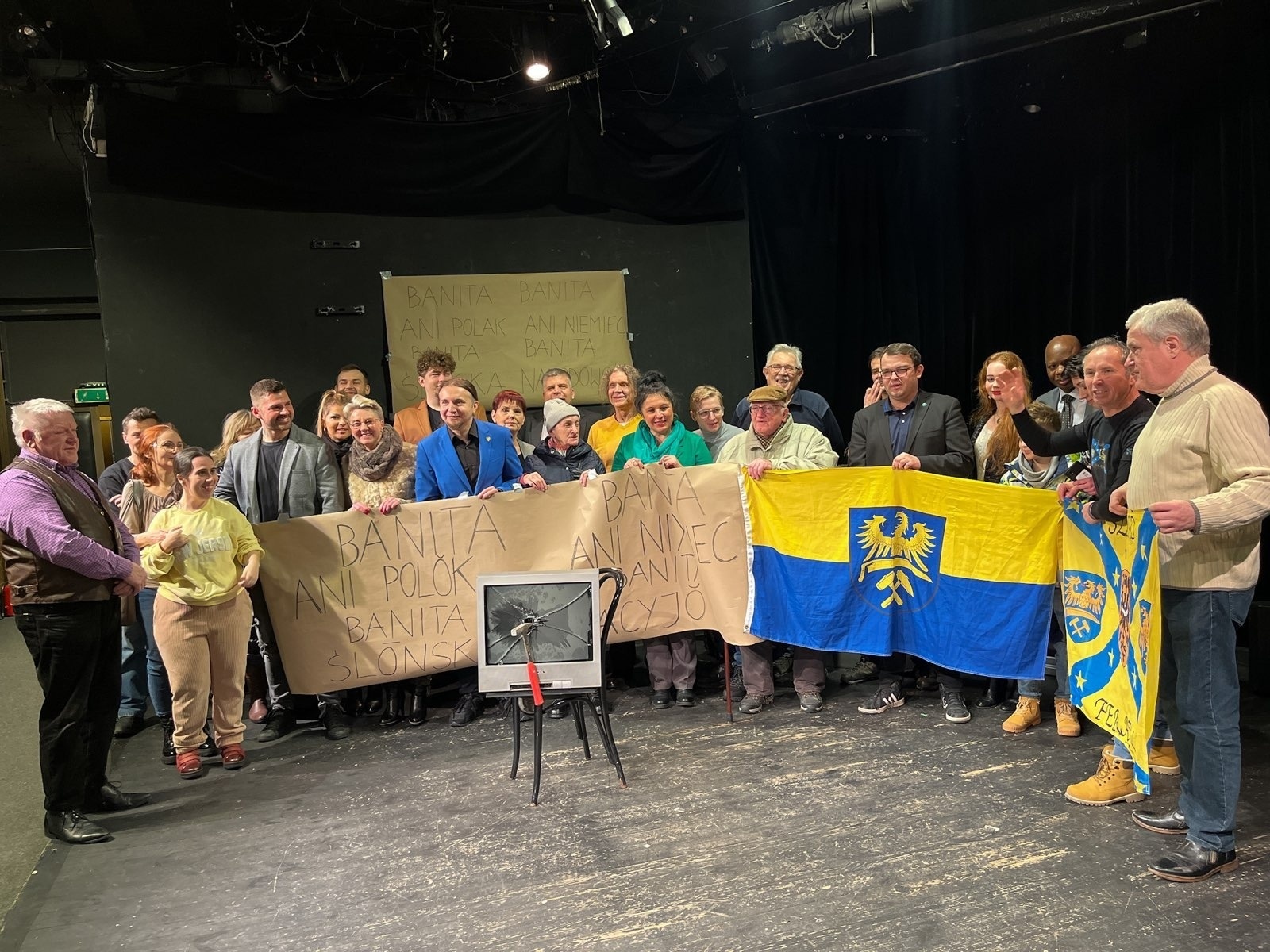 Zdjęcie w galerii na portalu naszwodzislaw.com: Premiera teledysku Kierona BANITA wiadomości z regionu