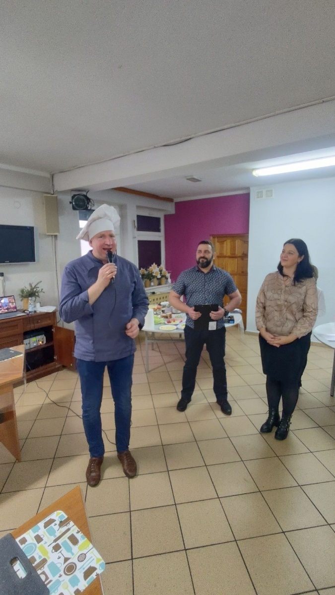 Zdjęcie w galerii na portalu naszwodzislaw.com: Kulinarne zmagania z Remigiuszem Rączką w ZPSWR wiadomości z regionu