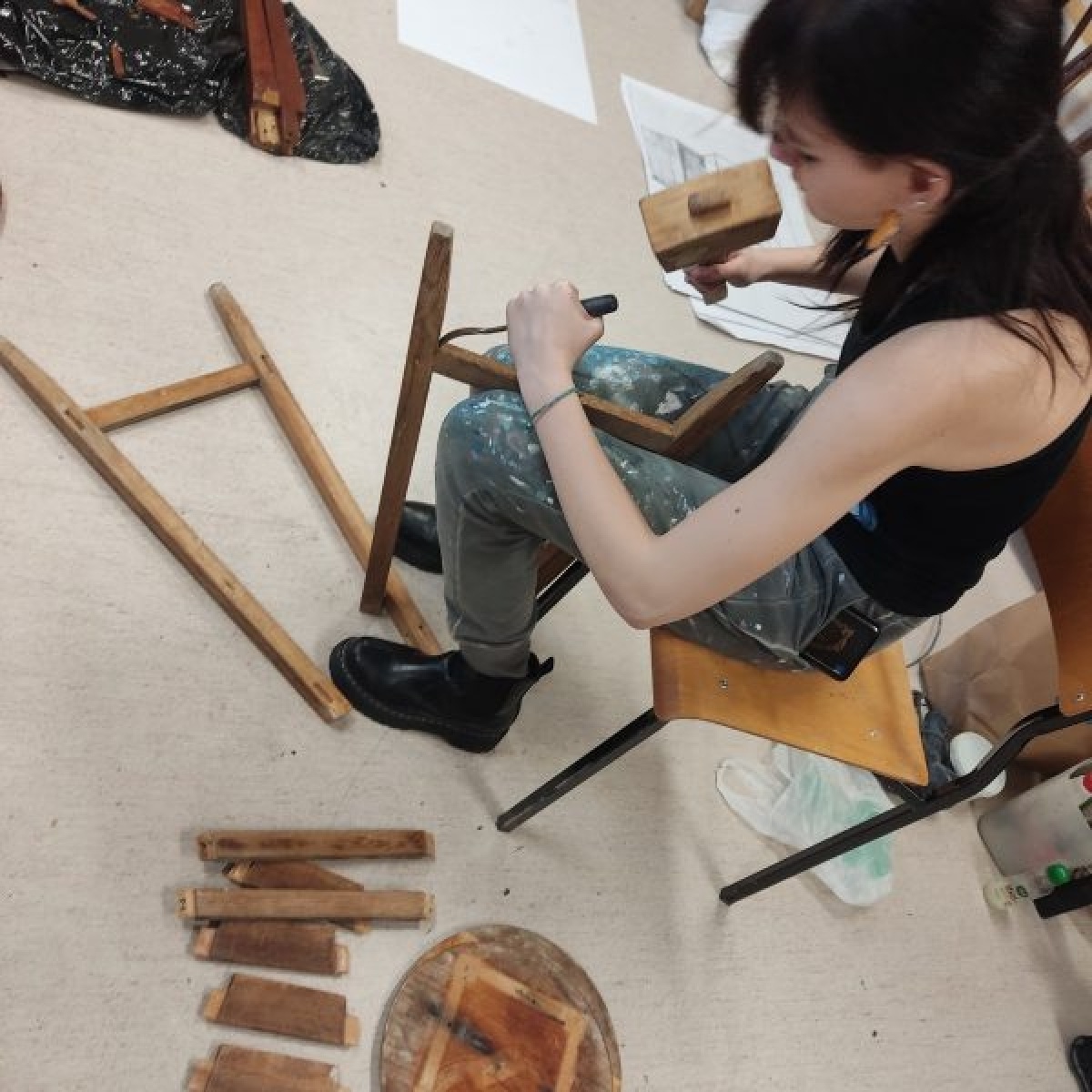 Zdjęcie w galerii na portalu naszwodzislaw.com: Warsztaty z meblarstwa w Instytucie Architektury ANS wiadomości z regionu