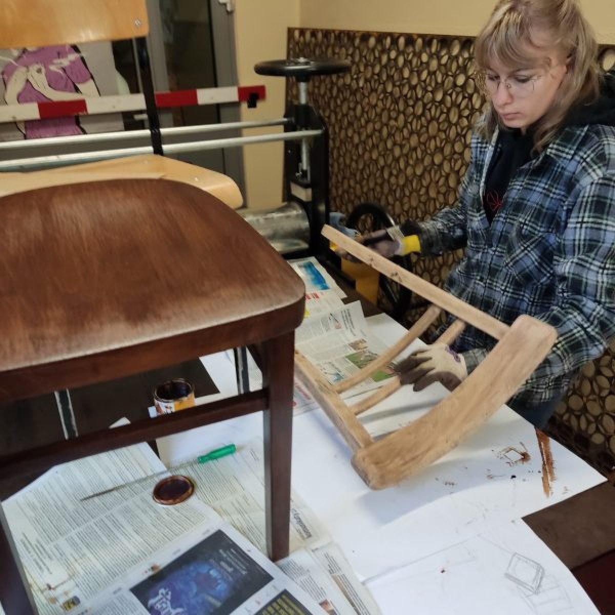 Zdjęcie w galerii na portalu naszwodzislaw.com: Warsztaty z meblarstwa w Instytucie Architektury ANS wiadomości z regionu