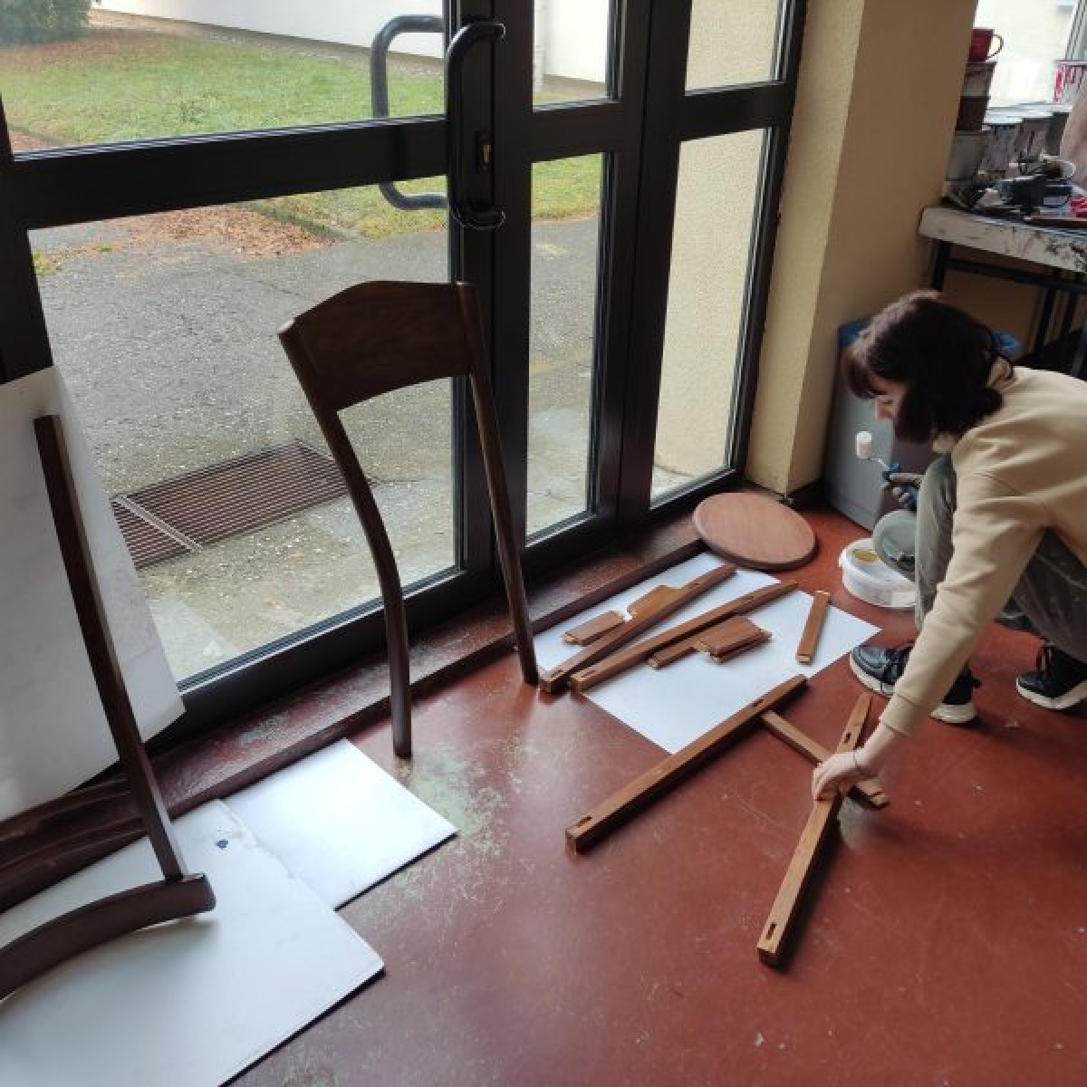 Zdjęcie w galerii na portalu naszwodzislaw.com: Warsztaty z meblarstwa w Instytucie Architektury ANS wiadomości z regionu