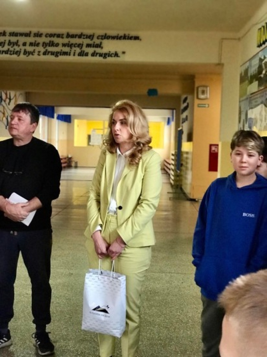 Zdjęcie w galerii na portalu naszwodzislaw.com: Drugi turnus półkolonii w SP 2 w Rydułtowach wiadomości z regionu