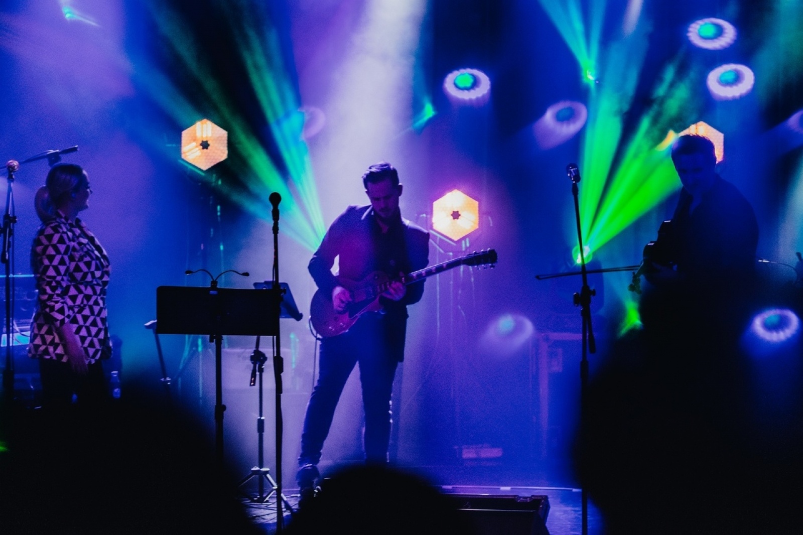 Zdjęcie w galerii na portalu naszwodzislaw.com: Świetna muzyka i góralska atmosfera. Zakopower kolędowo w WCK wiadomości z regionu