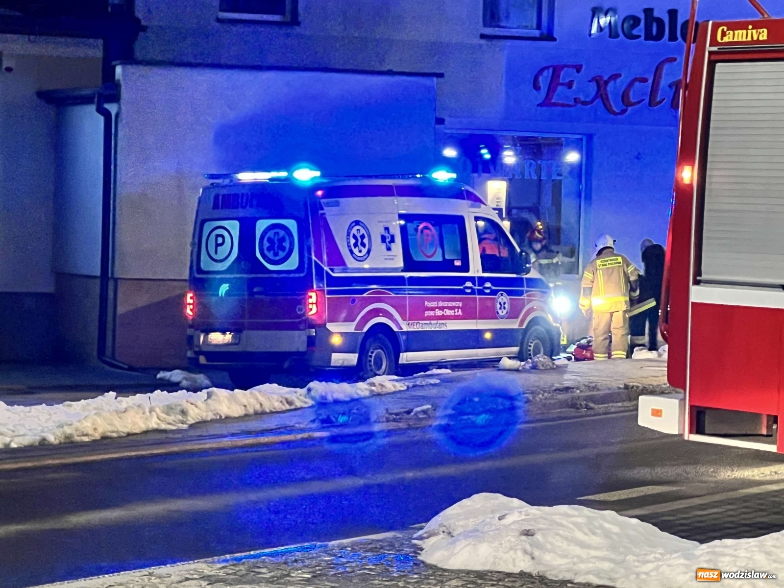 Zdjęcie w galerii na portalu naszwodzislaw.com: Ford firmy kurierskiej zderzył się z renault [FOTO] wiadomości z regionu