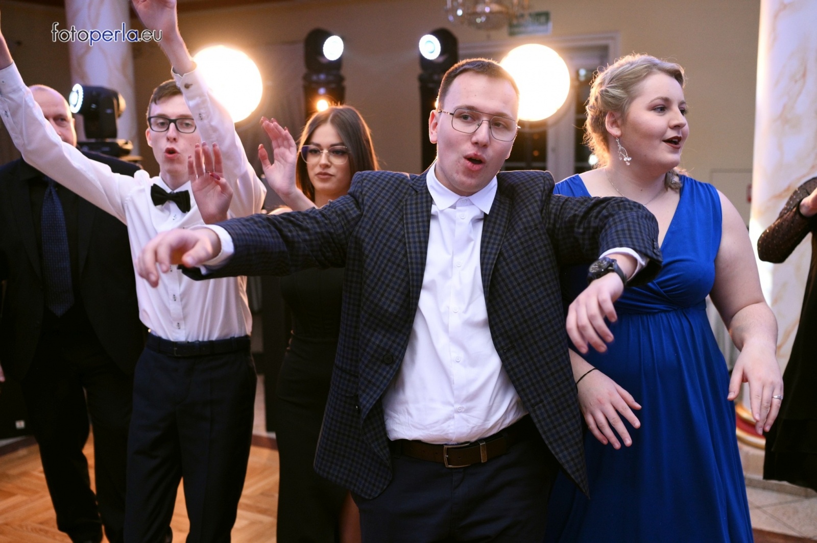 Zdjęcie w galerii na portalu naszwodzislaw.com: Szalona zabawa do samego rana - studniówka PCKZiU wiadomości z regionu