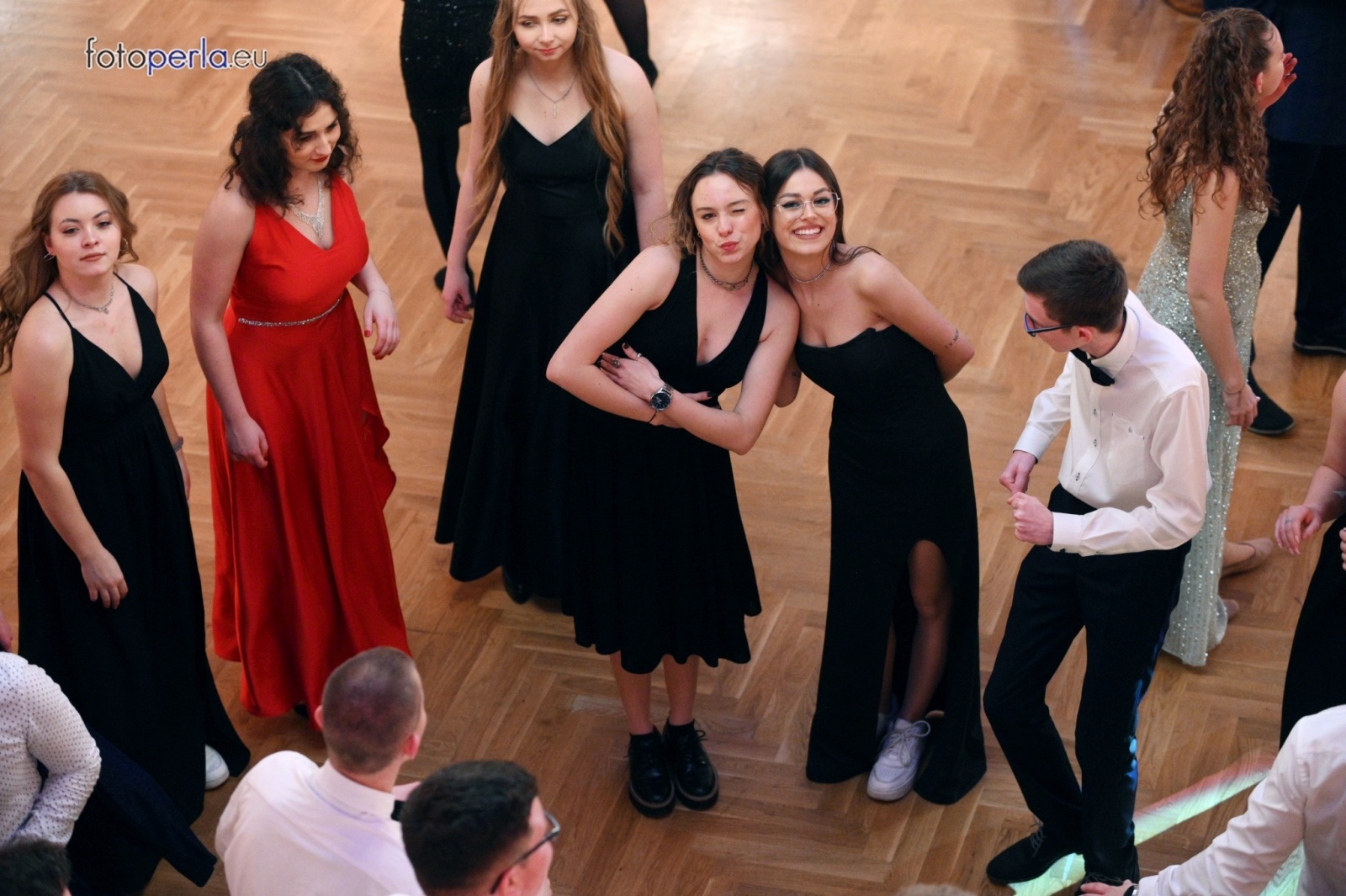 Zdjęcie w galerii na portalu naszwodzislaw.com: Szalona zabawa do samego rana - studniówka PCKZiU wiadomości z regionu