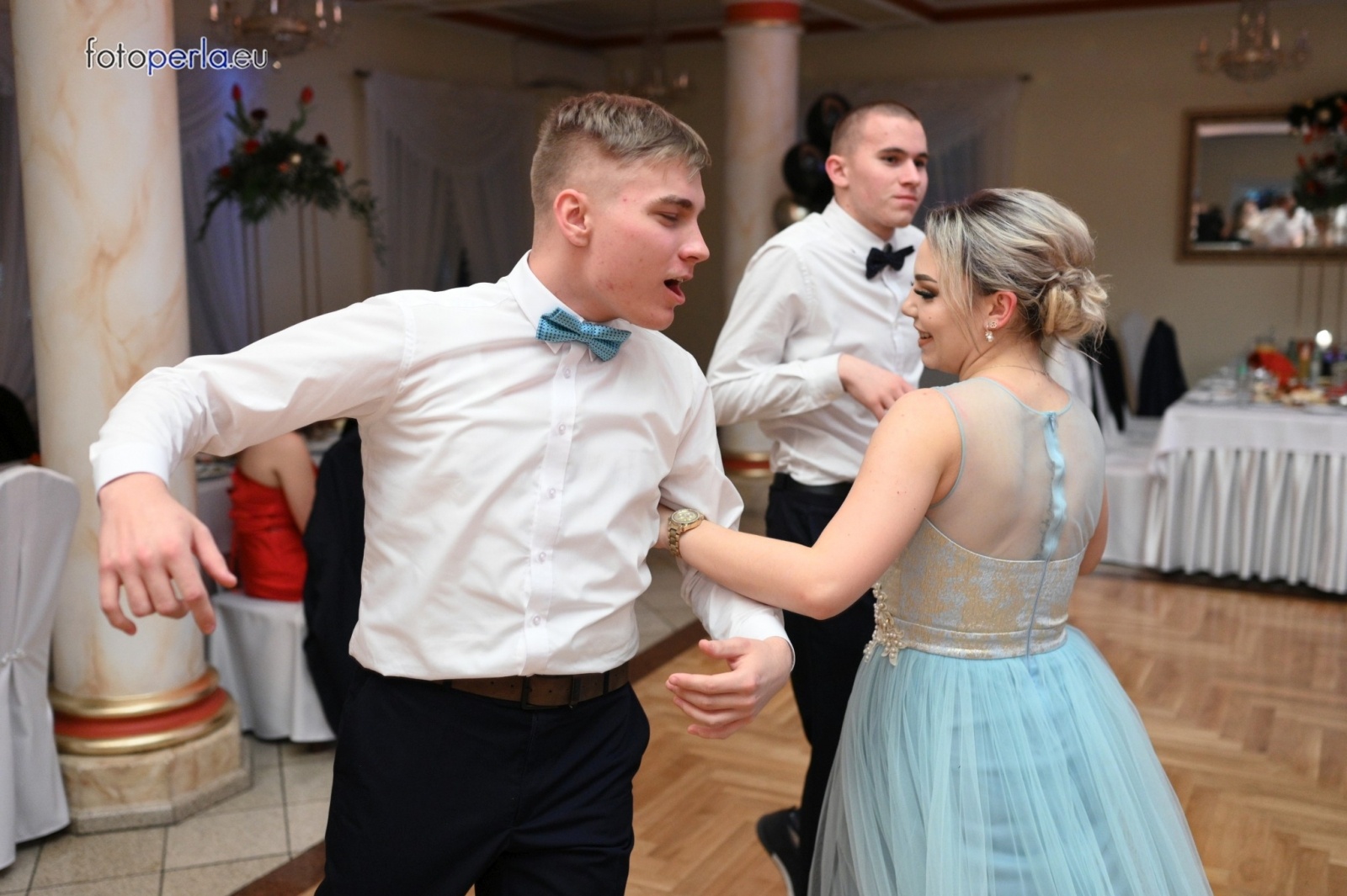 Zdjęcie w galerii na portalu naszwodzislaw.com: Szalona zabawa do samego rana - studniówka PCKZiU wiadomości z regionu