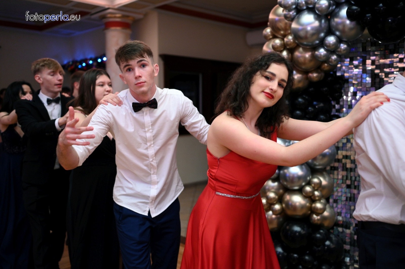 Zdjęcie w galerii na portalu naszwodzislaw.com: Szalona zabawa do samego rana - studniówka PCKZiU wiadomości z regionu