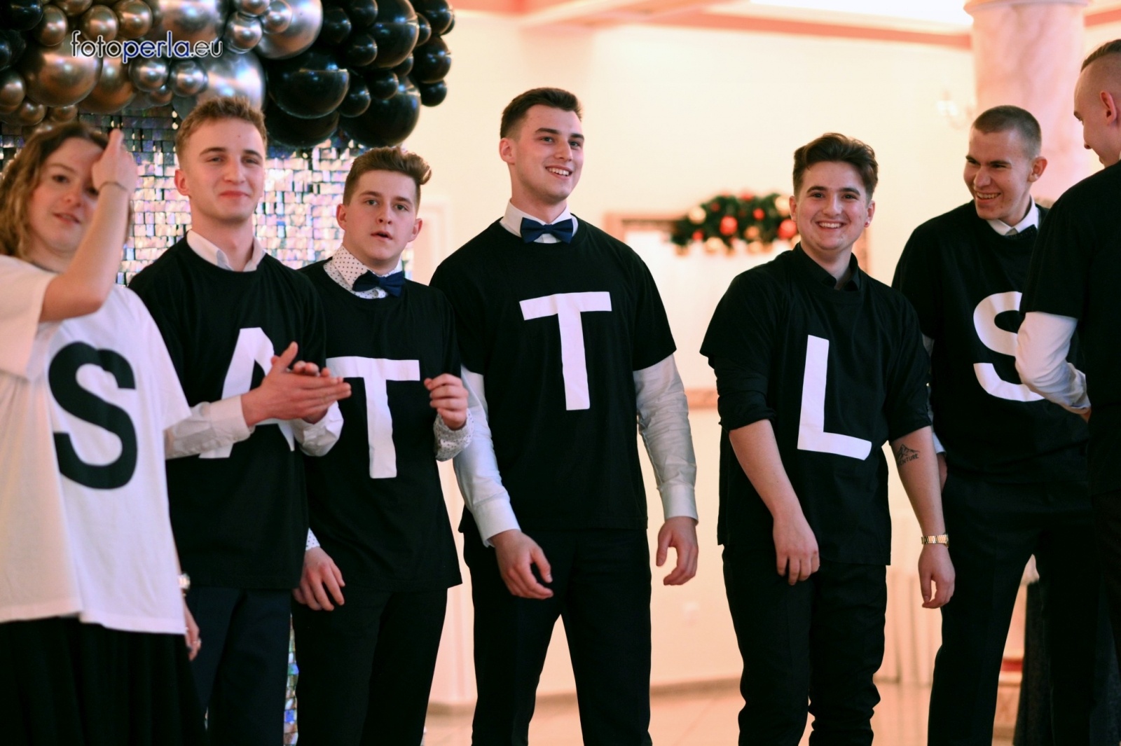 Zdjęcie w galerii na portalu naszwodzislaw.com: Szalona zabawa do samego rana - studniówka PCKZiU wiadomości z regionu