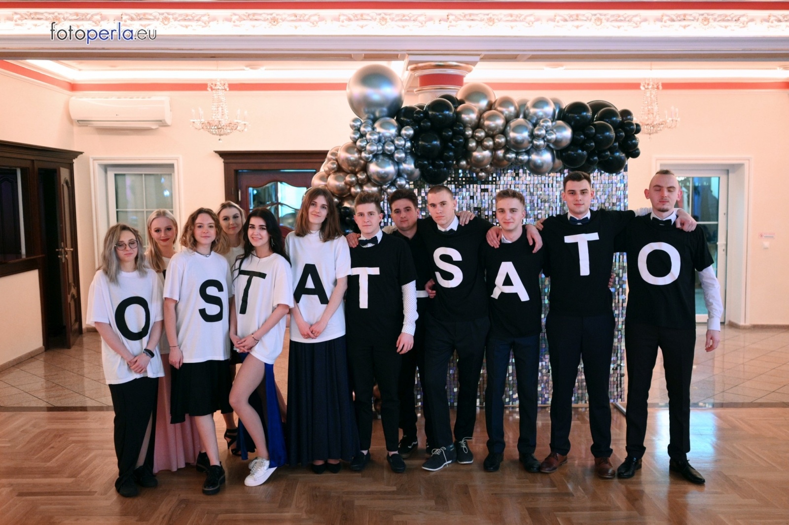 Zdjęcie w galerii na portalu naszwodzislaw.com: Szalona zabawa do samego rana - studniówka PCKZiU wiadomości z regionu