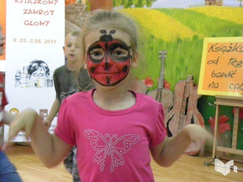 Zdjęcie w galerii na portalu naszwodzislaw.com: Książka jest od tego by bawić się na całego wiadomości z regionu