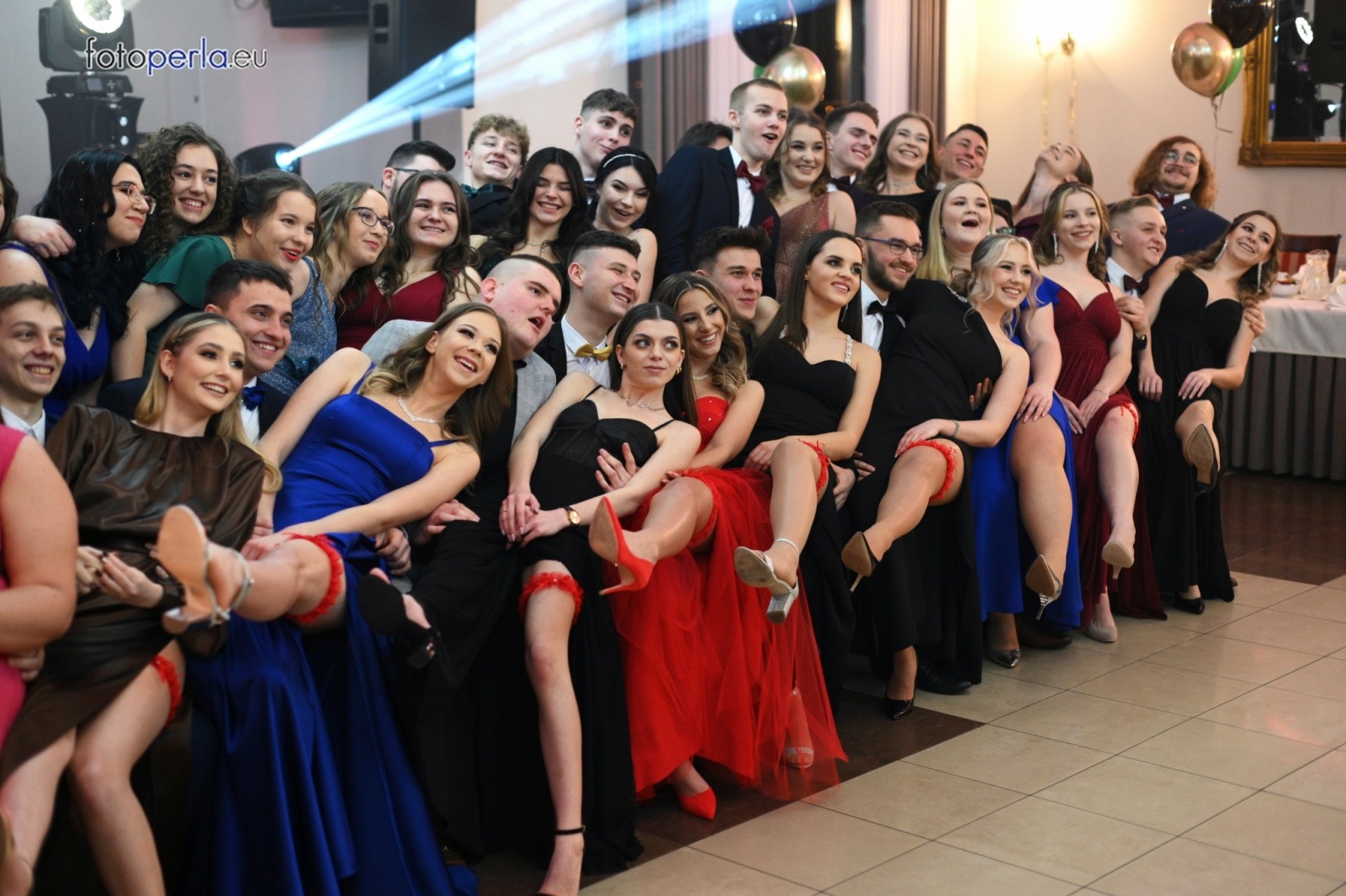 Zdjęcie w galerii na portalu naszwodzislaw.com: Studniówka maturzystów wodzisławskiego ZST wiadomości z regionu