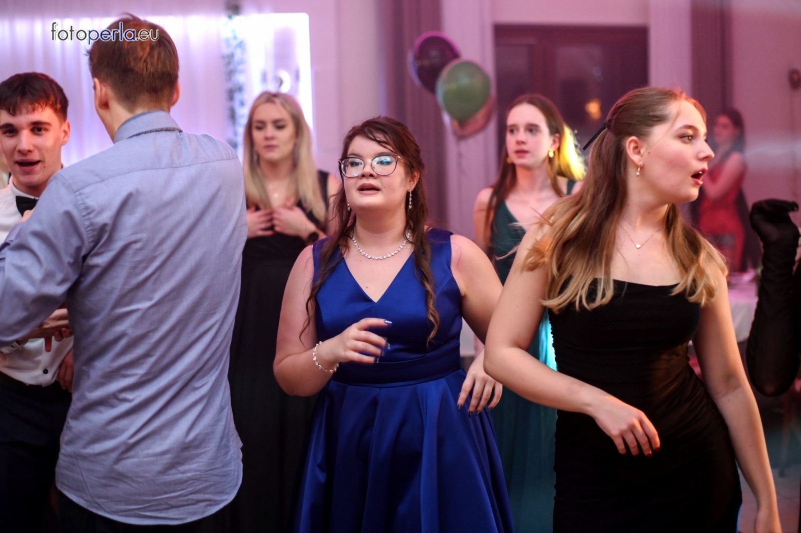 Zdjęcie w galerii na portalu naszwodzislaw.com: Studniówka maturzystów wodzisławskiego ZST wiadomości z regionu